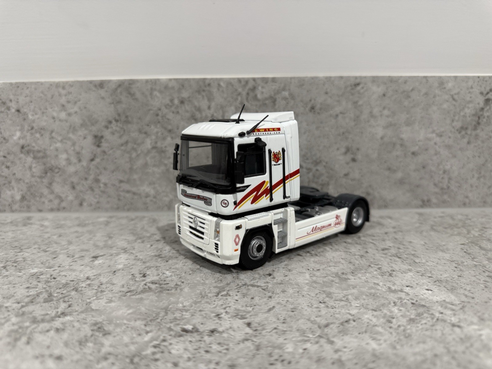 Foto 1 di 5