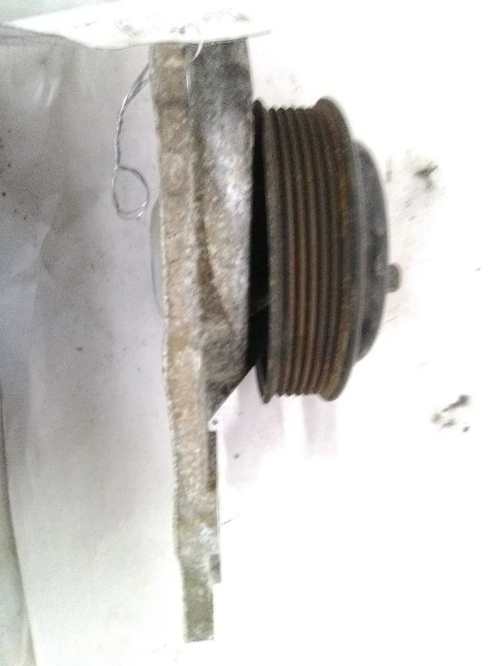 Bomba de refrigerante Ford Transit 150 15-19 polea de 3,7 litros 3 pernos Foto 3 de 4