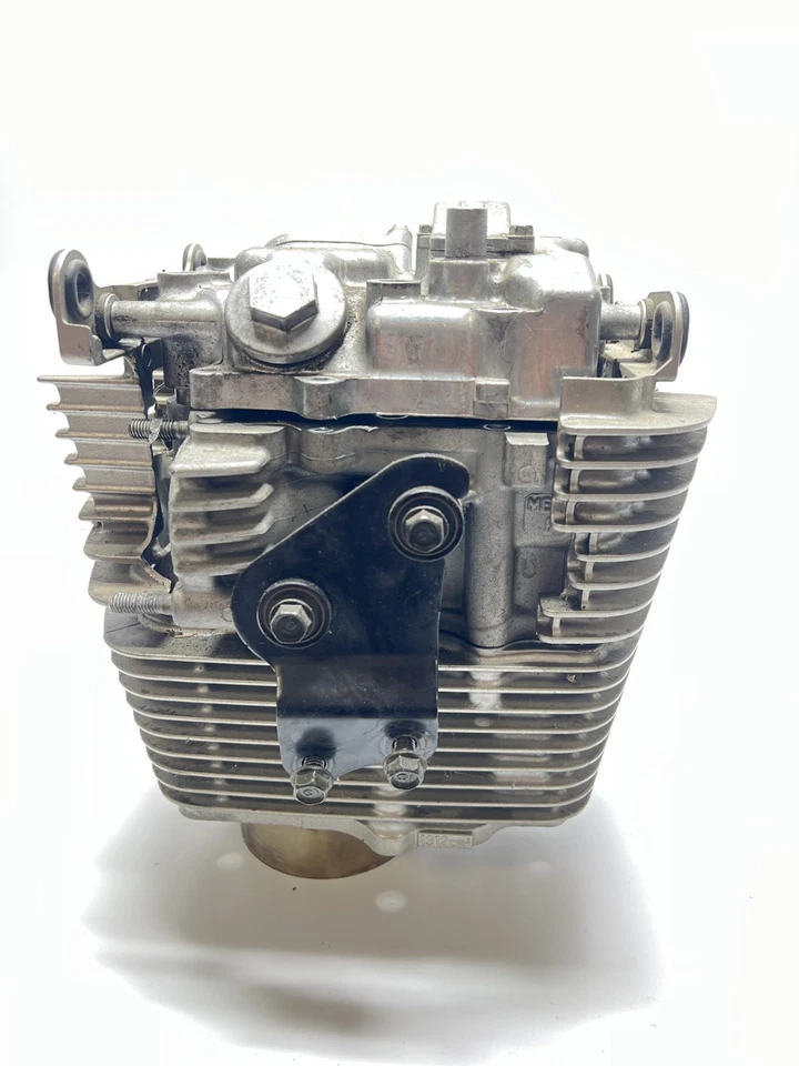 Кулачки головки блока цилиндров переднего двигателя от оригинального производителя 2006 Honda VTX1300S - Изображение 4 из 4