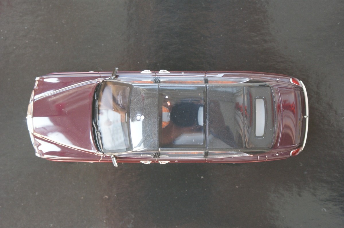 ベントレーステートリムジン　ミニカー ベントレーステートリムジン ミニカー 楽天市場】【中古品