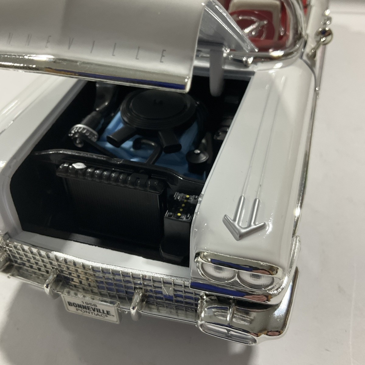 Road Signature 1958 Pontiac Bonneville Indianapolis 500 Pace Car 1