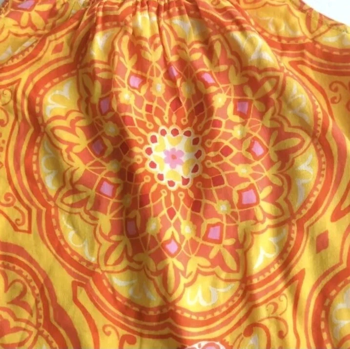 Camiseta sin mangas con estampado de mandala talla M GAP para niños Foto 2 de 4