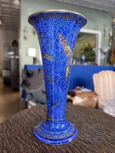 Antique Wedgwood Fairyland Lustre Hummingbird Trumpet Vase Daisy Makieg -Jones - Picture 3 of 11