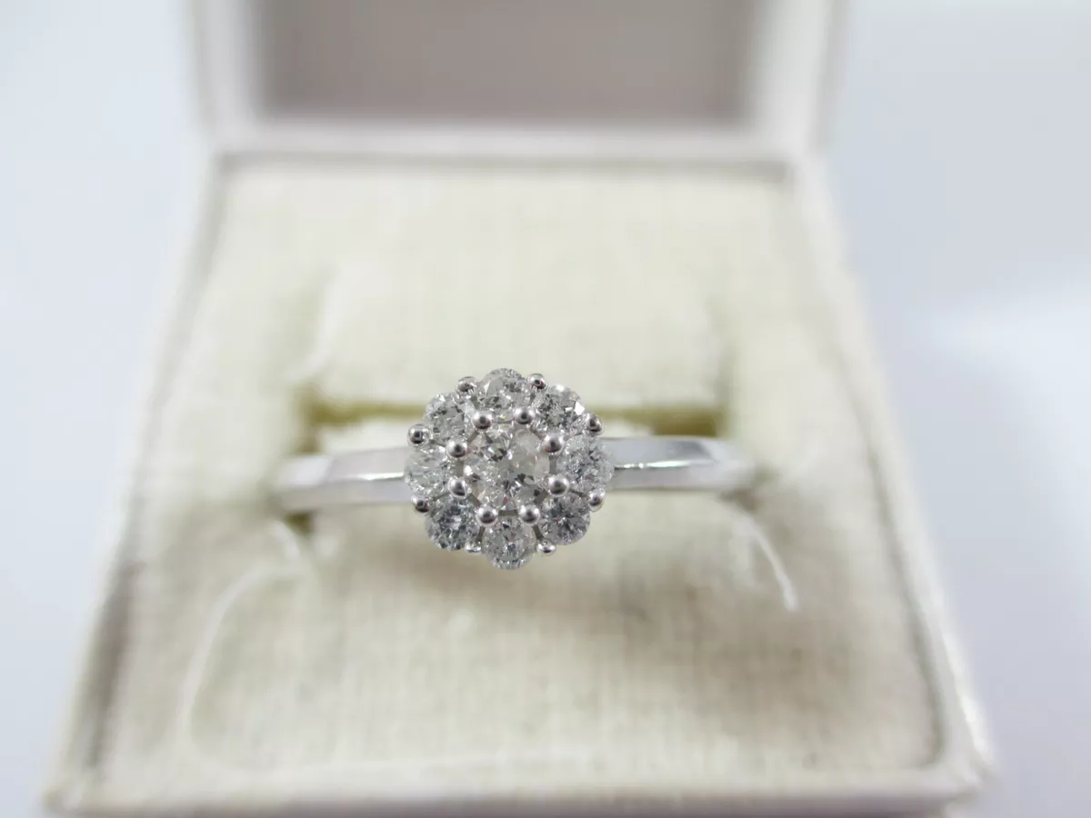 Pre owned deals moissanite