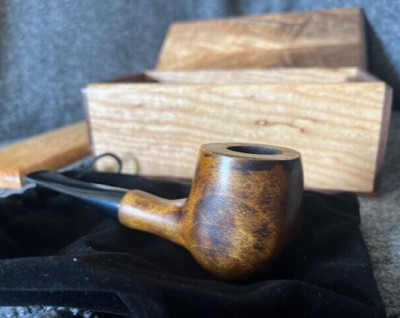 Handcrafted Beech Tobacco Pipe w/ Ornamental handmade Box