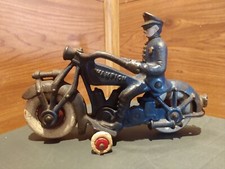 RARE VINTAGE 7" CHAMPION CAST IRON TOY POLICE MOTORCYCLE COP CIRCA 1930'S-40'S