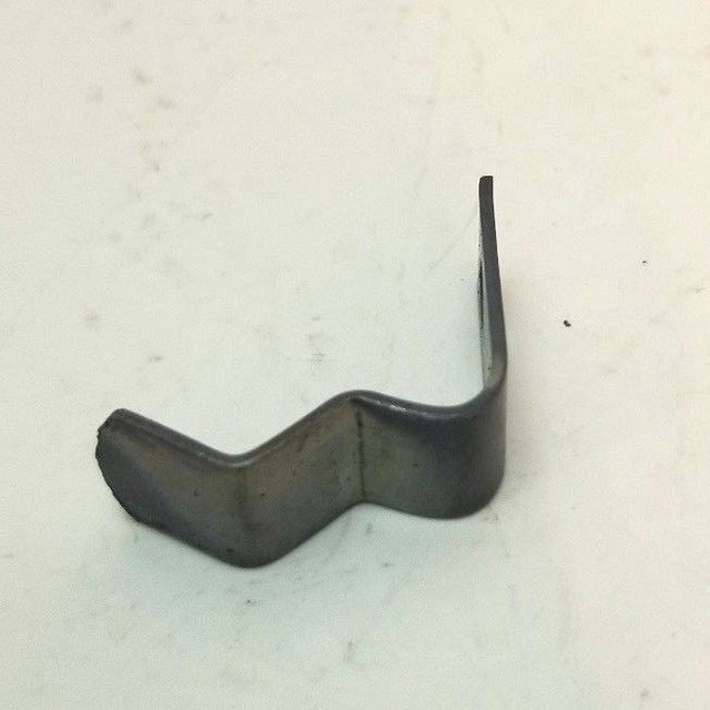 Chevrolet Chevy GMC 1/2 Ton Truck Hubcap / Hub Cap Wheel Clip 19371960