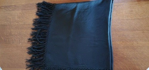 Vintage Laise adzer Scarf wrap