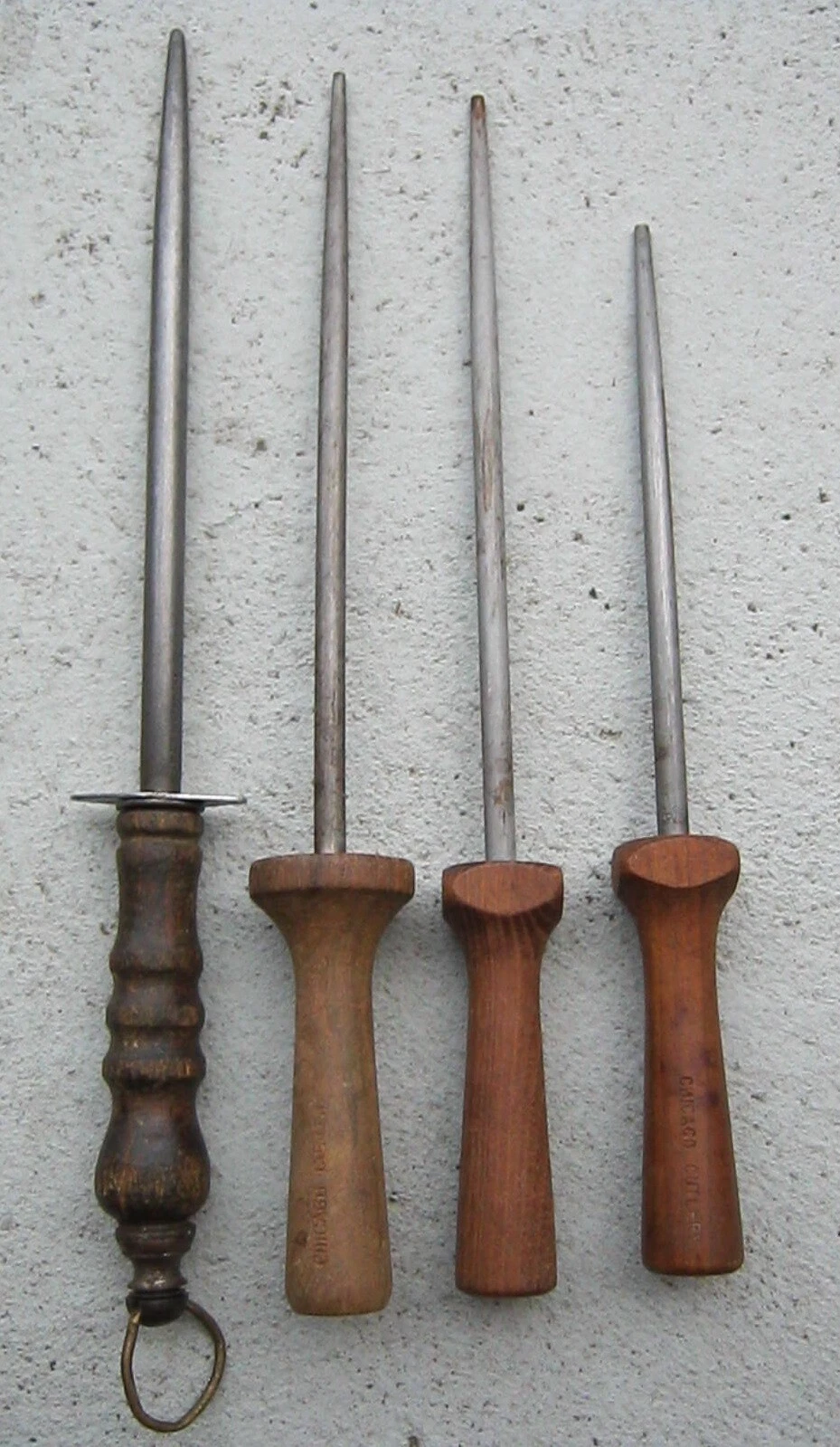 ANTIQUE/VINTAGE GERMANY & CHICAGO CUTLERY HONE KNIFE SHARPENERS CHEF HONING RODS
Opens in a new wind