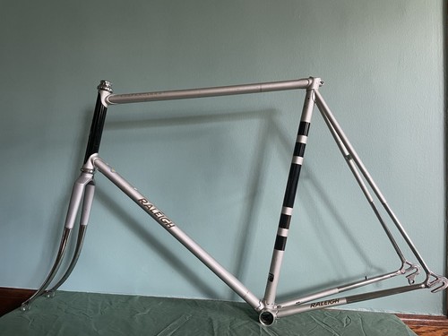 1974 Raleigh Professional 25.5” Frame Set - Picture 2 of 23