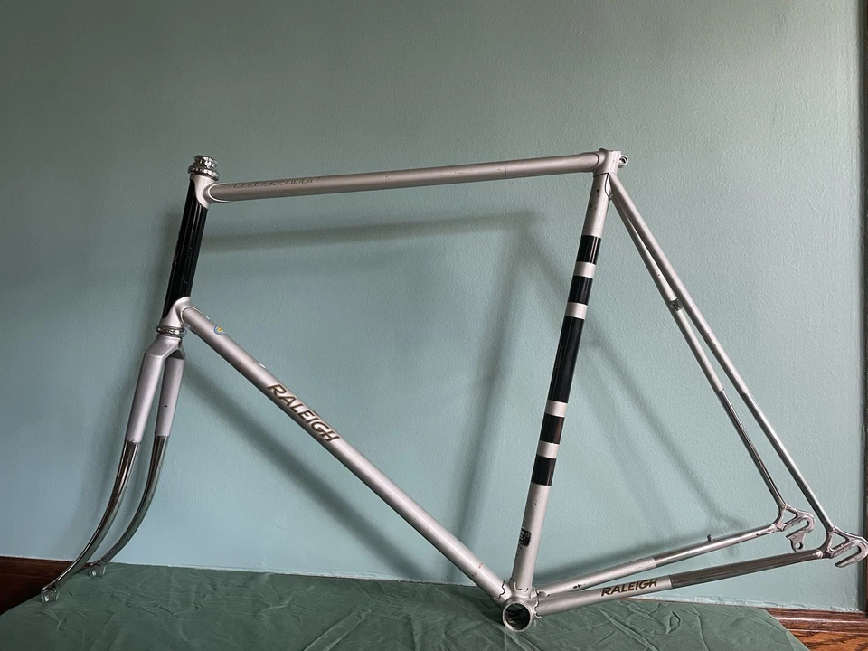 "Juego de cuadro Raleigh Professional 1974 de 25,5""" Foto 2 de 4