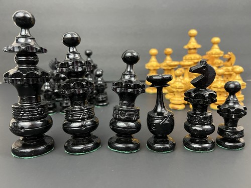 Set completo 32 pezzi scacchi vintage grande legno artigianale fondo feltro 5,5" re - Foto 9 di 10