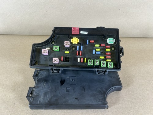 2011-2014 Dodge Avenger Chrysler 200 Relay Fuse Box P04692-346AE