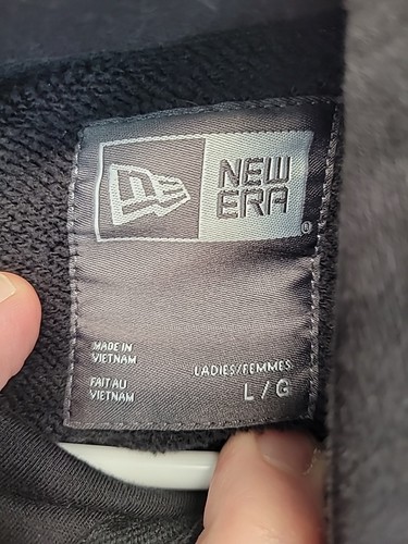 Sudadera con Capucha Patron Tequila Negra Promo Para Mujer’s Parche Abeja Grande New Era - Imagen 6 de 10