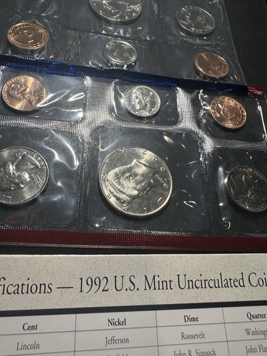 1992 United States Mint Uncirculated Coin Set Denver and Philadelphia Mint Mark - Picture 3 of 5