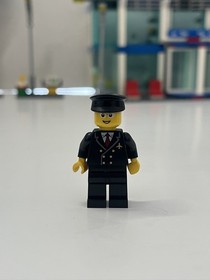 RETIRED LEGO City 3182 Airport Set with Airplane, Tower, Airport,All Minifigures