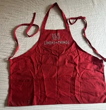 Linens ‘n Things Red Employee Apron (2005)