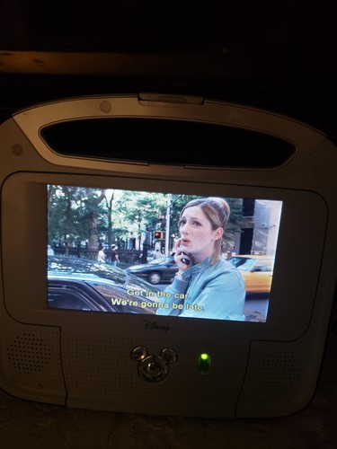 Disney Dual Screen DVD Player tragbar Fluch der Karibik D7500PDD getestet - Bild 4 von 12