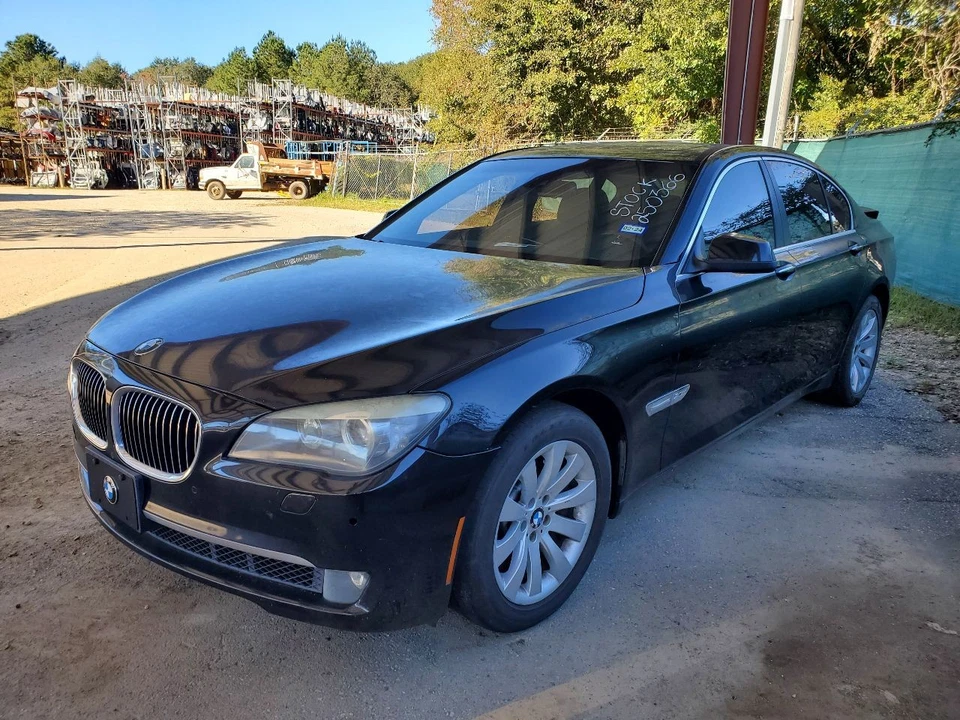 El cárter de aceite superior del motor usado se adapta a: BMW 750I 2011 4,4 L doble turbo AWD superior superior gr Foto 2 de 4