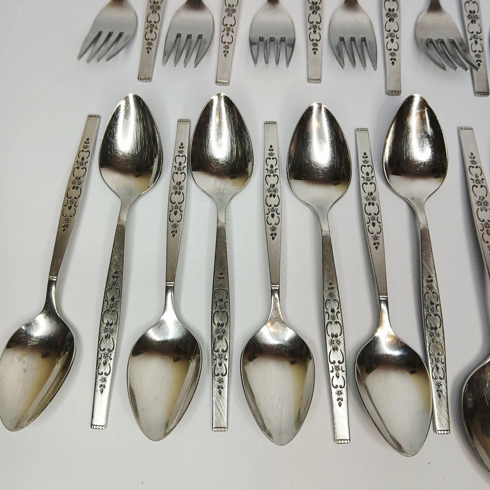 Oneida Ltd. Mundial. Juego de cubiertos de acero inoxidable A. Rogers ESPAÑADA de colección 38 piezas INCOMPLETO Foto 4 de 4