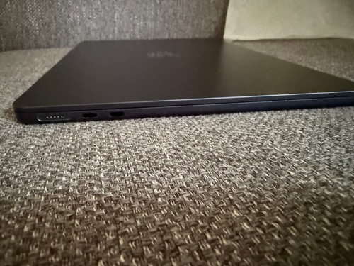 MacBook Air M2 13.6" 8Gb RAM 256Gb SDD - 100% Battery Capacity, Charge Cycle: 87 - Picture 6 of 10