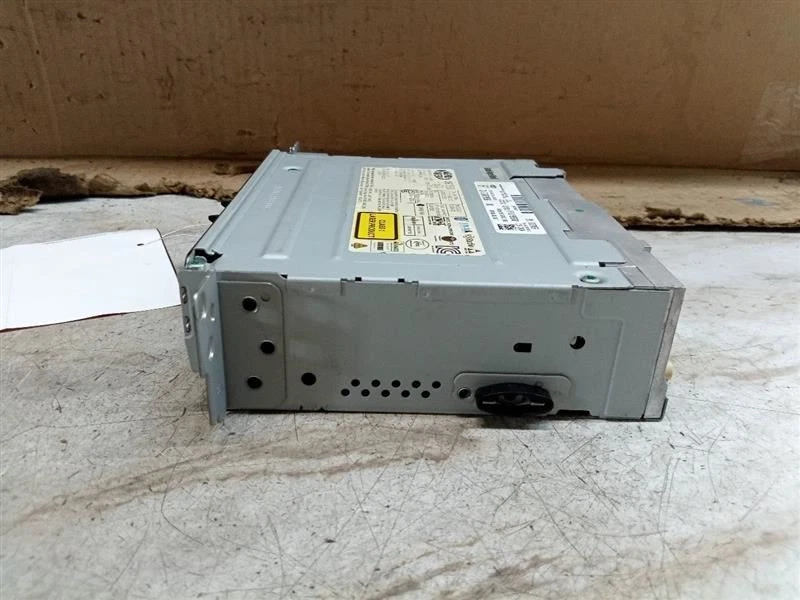 Equipo de audio Radio Am-fm-cd Receptor 1 Din Se adapta a 14-16 BMW 228i 192345 Foto 4 de 4