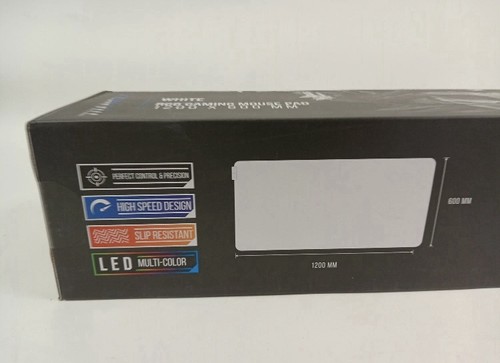 TITANWOLF Mouse Mat 1200x600mm - White - with RGB Lighting - 第 6/6 張圖片