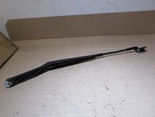 Seat Leon 5F Mk3 right front windscreen wiper arm 5F2955410