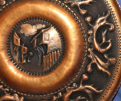 Vintage hand made wall decor ornate floral copper plaque village - Imagen 5 de 12