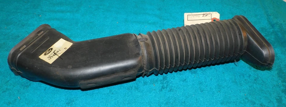 1983 Ford EXP Mercury LN7 82-83 Escort Lynx NOS 1,6 л HO ВОЗДУХООЧИСТИТЕЛЬ ВПУСКНАЯ ТРУБКА - Изображение 3 из 4