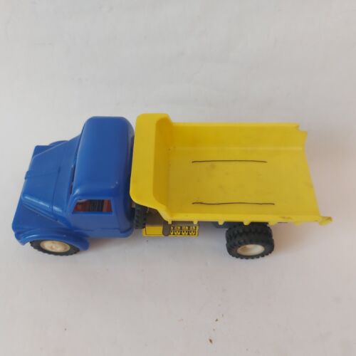 Vintage PRAGA Dump Truck Plastic & Tin Friction Toy ITES Czechoslovakia 70s - Picture 3 of 15