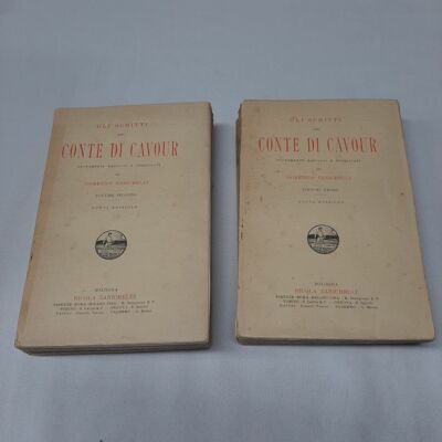 (Sammlungen und veröffentlicht von Zanichelli) Die Schriften des Grafen von Cavour 1892.