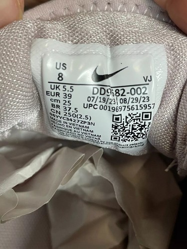 Nike TC 7900 Platinum Violet DD9682-002 Women's Size 8 - Good Condition - Picture 22 of 23