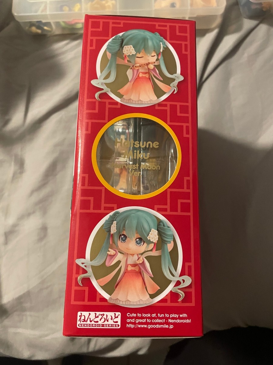 Official Hatsune Miku Harvest Moon Ver. Nendoroid #539 Good