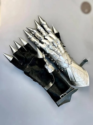 Medieval Nazgul Etching Gloves Set ~ Medieval Knight Gothic Gauntlet Gloves Pair - Picture 6 of 6