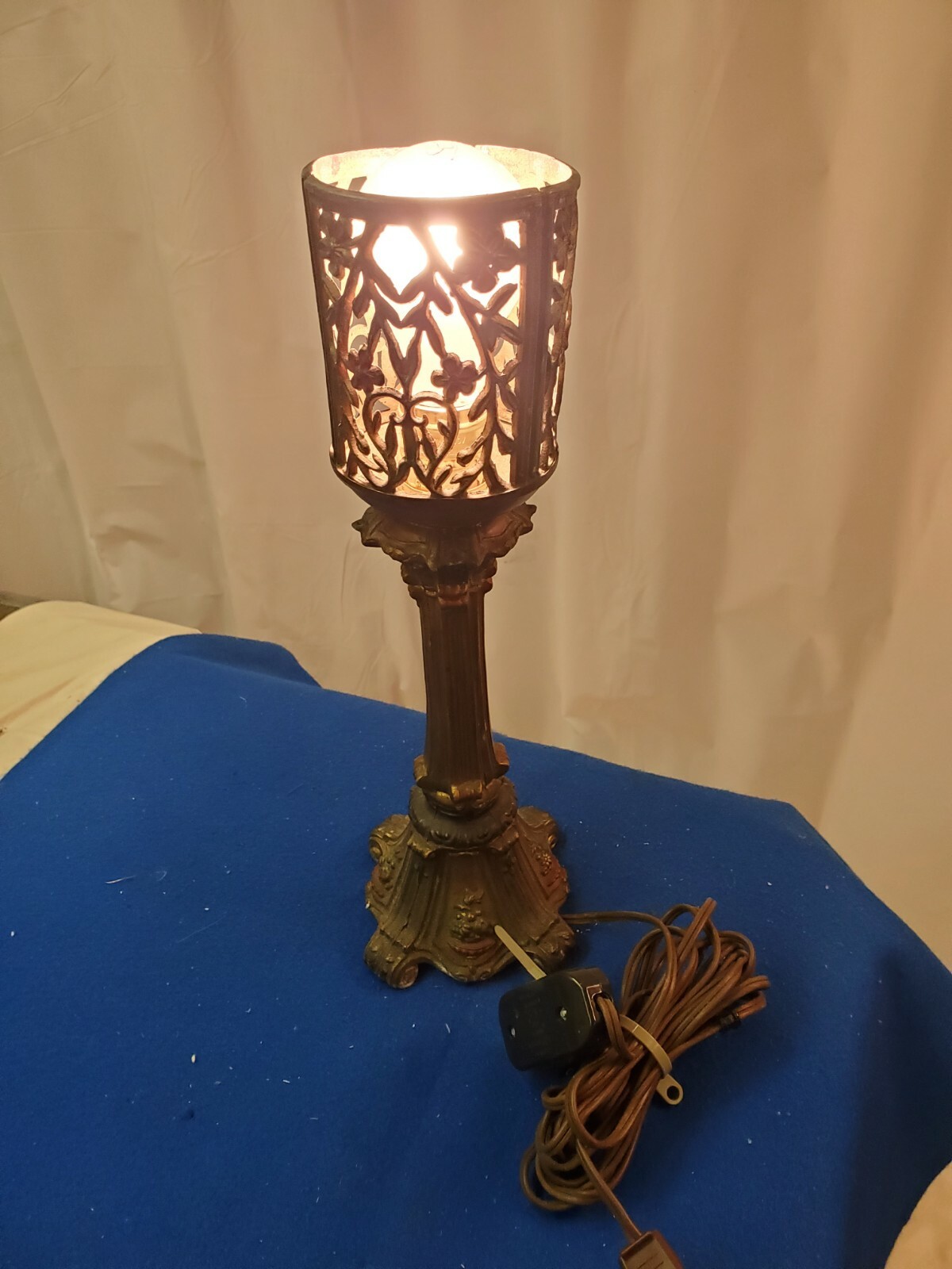 Vintage Art Deco Nouveau Iron Table Lamp Very Unique Pretty Details Popularne super mile widziane