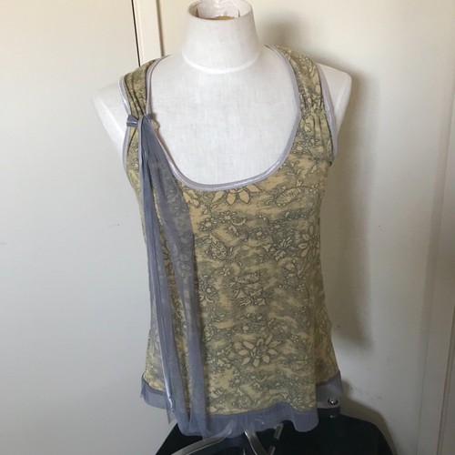 Urban Outfitters ladies womens Sparkle & Fade yellow floral print top chiffon - Picture 2 of 7