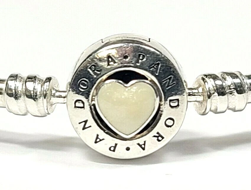 Pandora heart shop bangle bracelet