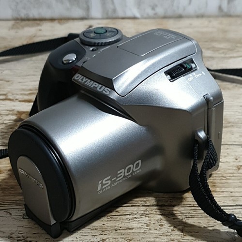 Olympus IS-300 35mm Film SLR Film Bridge Camera 28-110mm Zoom Lens - Picture 2 of 7