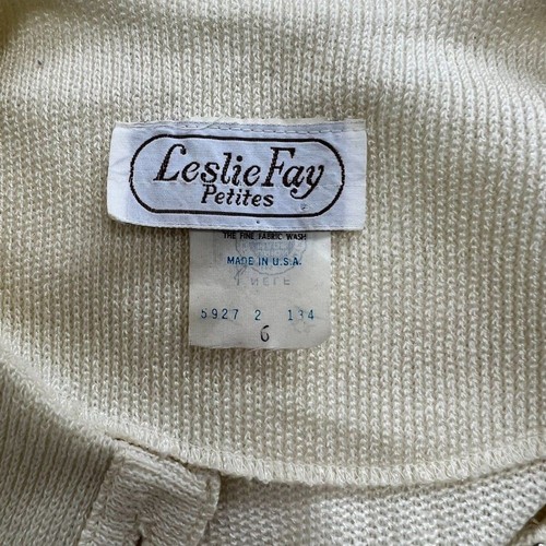 Vintage Leslie Fay Winter White Knit Matching Separates Suit | Pearl Buttons - Picture 15 of 16