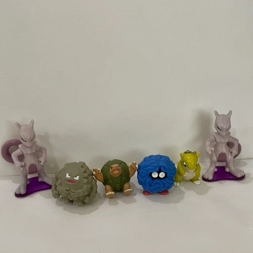 Vintage 1999 Nintendo Pokemon Burger King Toy Keychain Spinners Light Up Lot