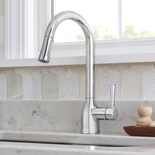 Moen Adler Chrome Single Handle Deck-mount Pull-down Kitchen Faucet 87233