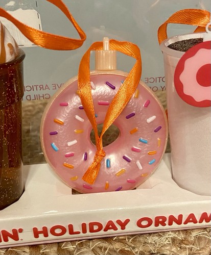 Dunkin' Donuts 3er Pack Shatterproof Ornaments 2024 Neu im Karton! - Bild 4 von 5