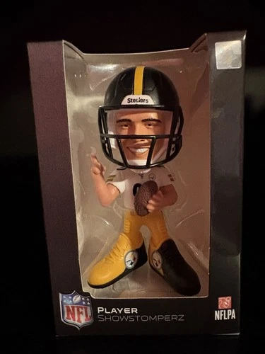 T.J. Watt Pittsburgh Steelers Showstomperz 4.5 inch Bobblehead NFL