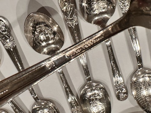 WM ROGERS PRESIDENTIAL SPOONS IS SILVERPLATE LOTTO 12 MCM LINCOLN JEFFERSON WILSON - Foto 2 di 6