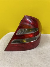 02-06 MERCEDES E CLASS W211 DRIVER RIGHT SIDE REAR TAIL LIGHT LAMP A2118200464
