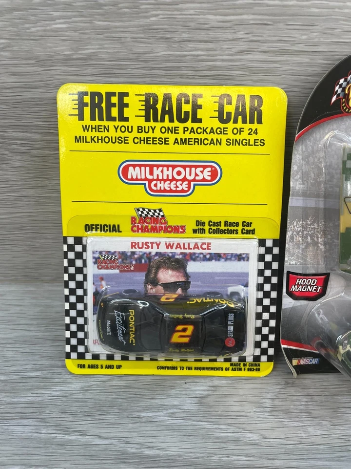 Лот из 4 гоночных чемпионов Nascar Milkhouse сыр 1:64 R. Wallace #2 литой автомобиль - Изображение 4 из 4