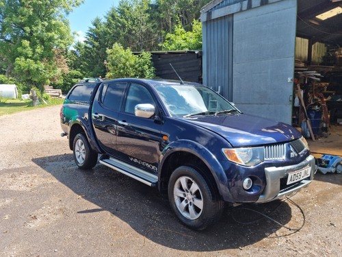 Mitsubishi L200 Pickup - Picture 2 of 6