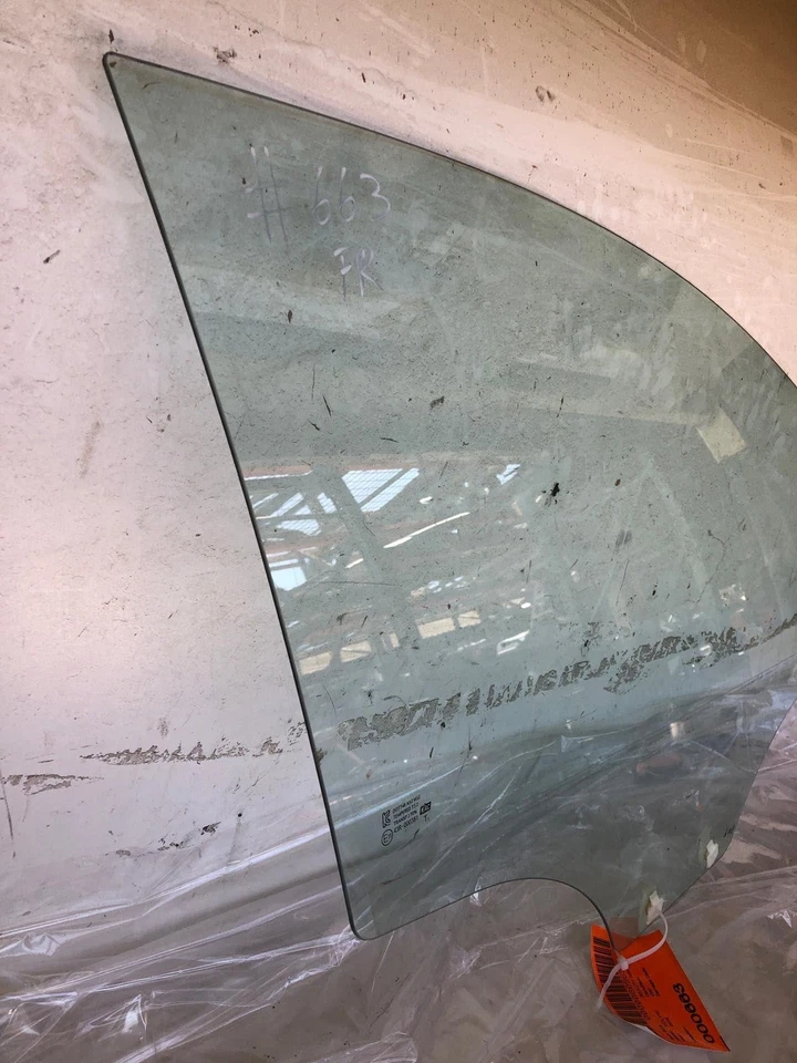 2012 - 2017 HYUNDAI ACCENT Sedan Porta Frontal Janela de Vidro Lado Direito do Passageiro Destro - Imagem 3 de 4