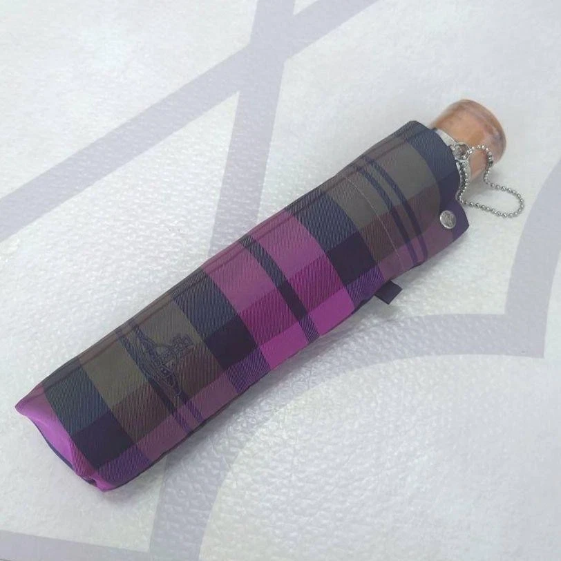 Guarda-chuva triplo Vivienne Westwood padrão xadrez orbe feito no Reino Unido unissex - Imagem 3 de 4